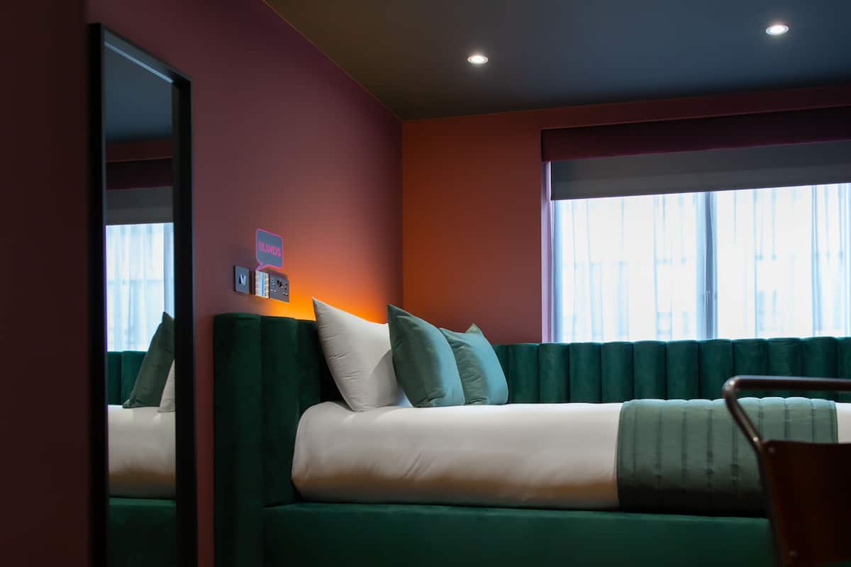 Classic Double Room | 6 bedrooms, hypo-allergenic bedding, desk, laptop workspace