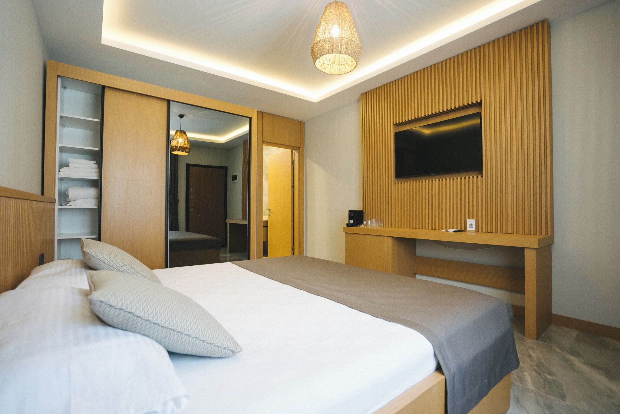 Deluxe Studio | Individually decorated, desk, laptop workspace, soundproofing