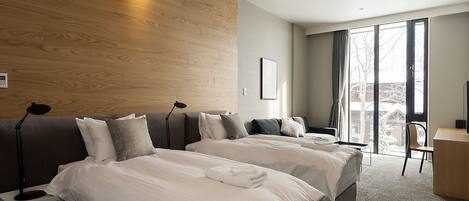 4 bedrooms, in-room safe, free WiFi, bed sheets