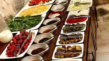 Desayuno buffet incluido todos los días