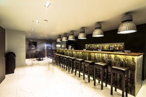 Bar (en la propiedad)