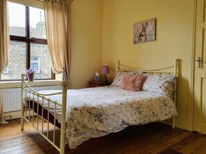 2 Schlafzimmer, Bügeleisen/Bügelbrett, WLAN