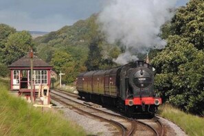 Property grounds - Bronte Railway Cottage at Haworth (Haworth)