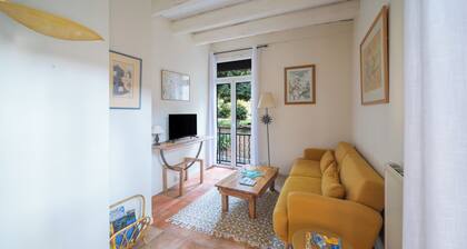 Le Mas Sivan - Provencal house with terrace, secure parking, air conditioning, wifi