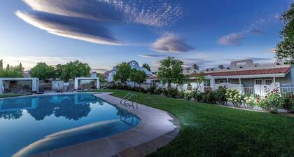 Steps to Pool, Pickleball & Spa - Spa Oasis