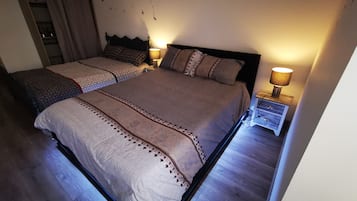 3 Schlafzimmer, BĂŒgeleisen/BĂŒgelbrett, kostenloses WLAN, BettwĂ€sche