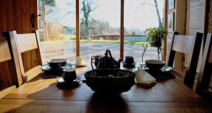 Cherry Tree Barn. Bed and Breakfast