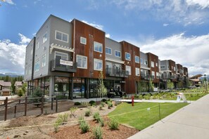 Exterior - Luxury Loft 5 I Hot Tub I Great Views I Best Price I Discounted Attractions (Winter Park)