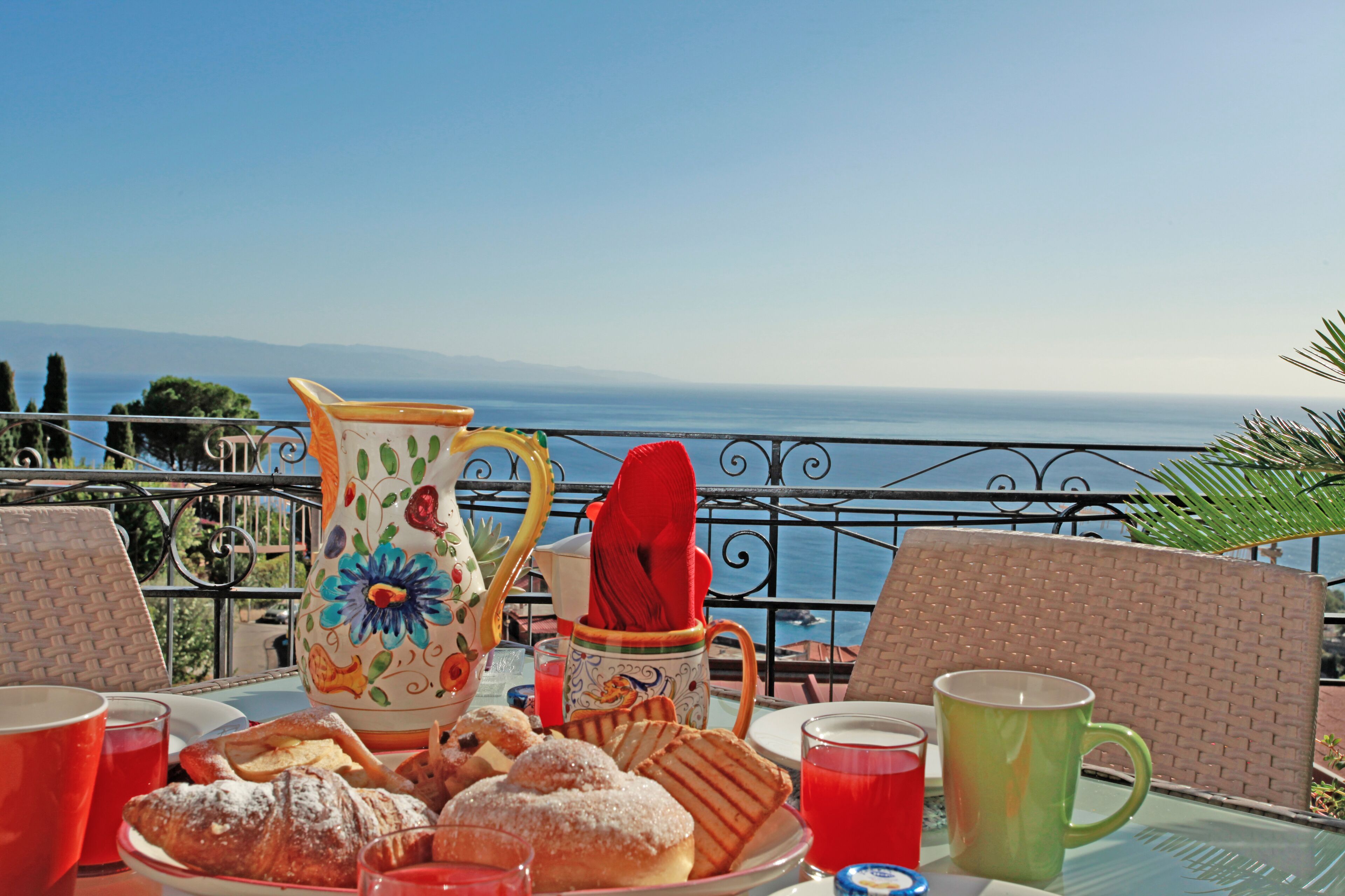 屋外ダイニングエリア