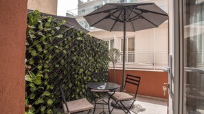 Terrace/patio - Metis Urbane Living Spaces (Athens)