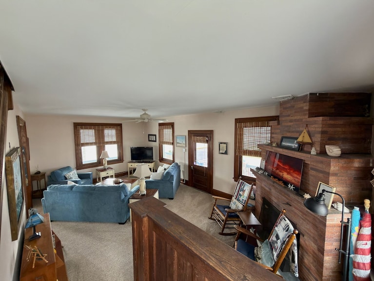 Steps To Sea Isle Beach Family Home With Kids Dorm & Large Entertaining Spaces - Avalon, NJ