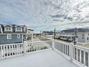 Property grounds - Steps to Sea Isle Beach • Family Home with Kids Dorm & Large Entertaining Spaces (Sea Isle City)
