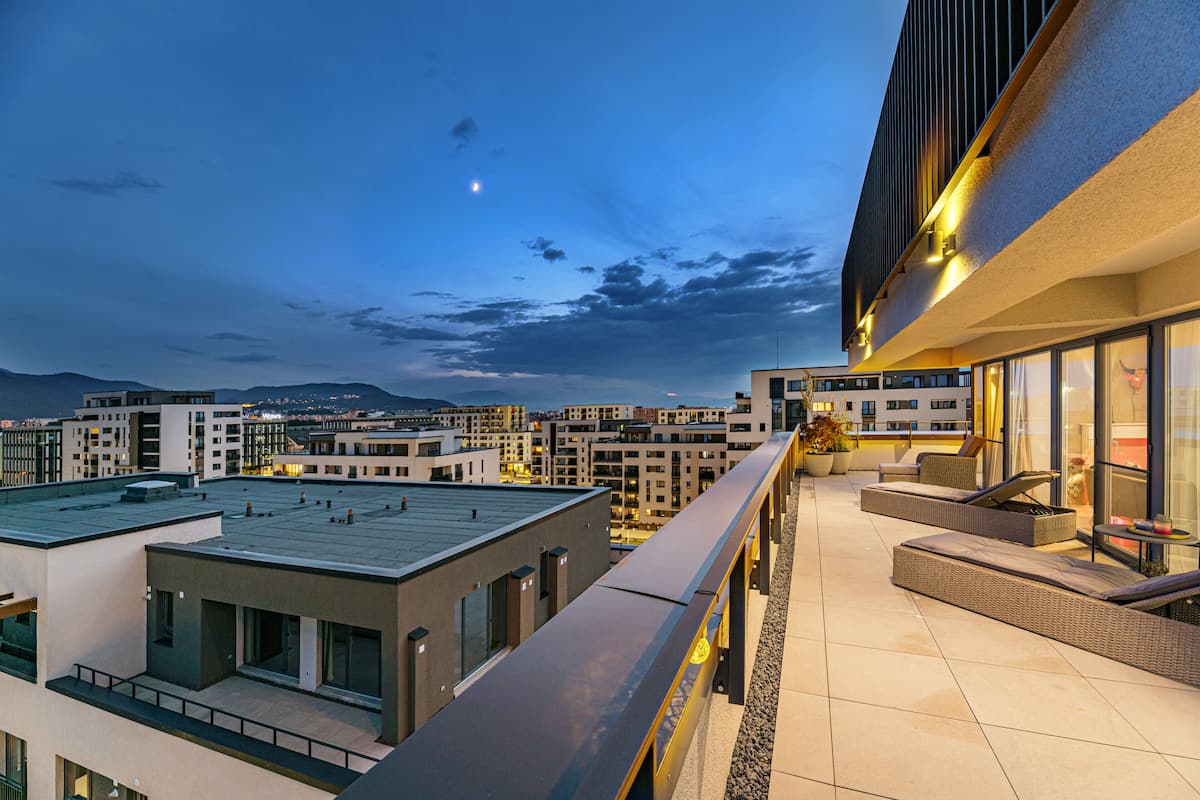 Panorama penthouse, 3 slaapkamers, terras, uitzicht op bergen | Gratis wifi, beddengoed