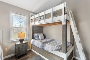 3 chambres, matelas mémoire de forme, Wi-Fi, draps fournis
