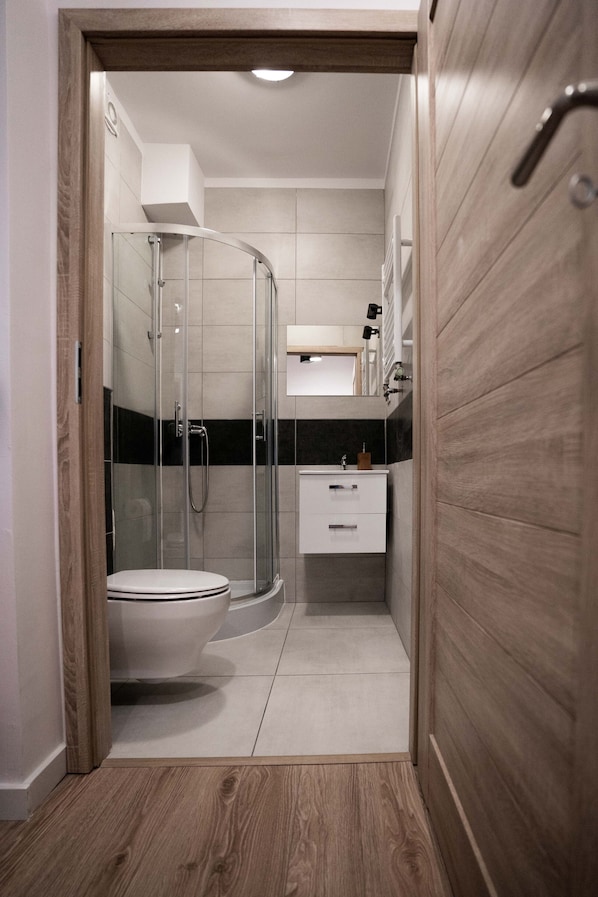 Shower, towels - Good Night (Warsaw)