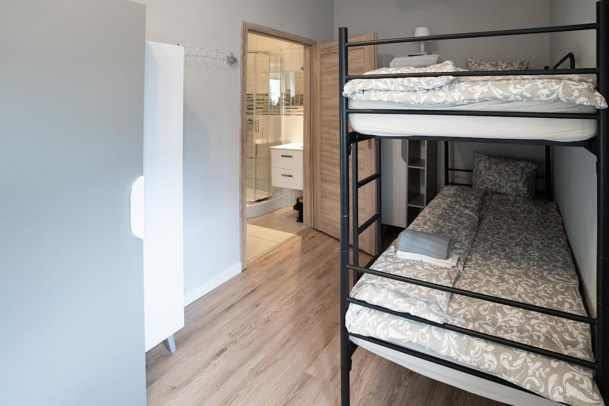 individually decorated, individually furnished, desk, laptop workspace