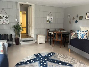 Interior - Beach Melody, Long Beach WA (Long Beach)