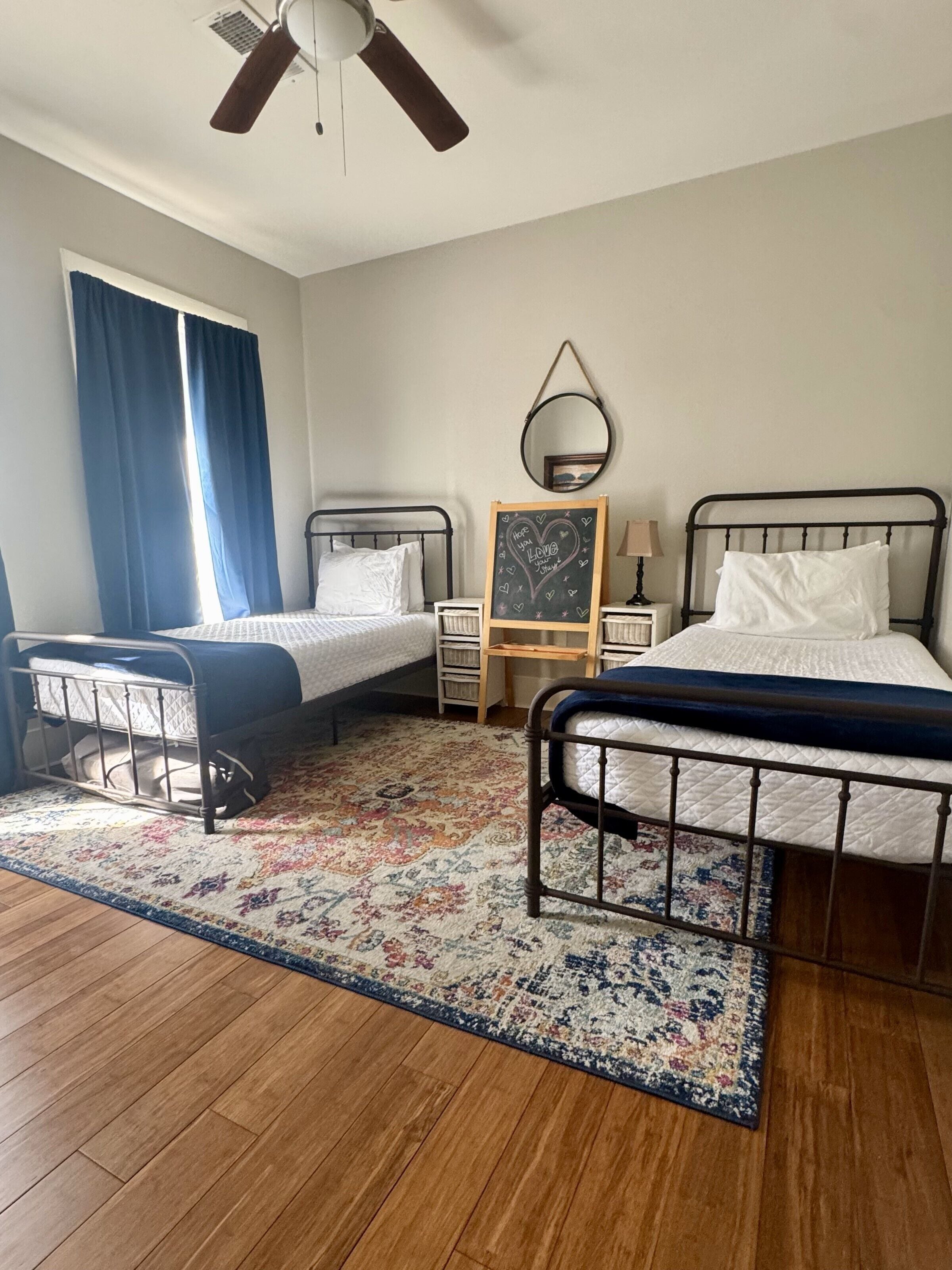 2 bedrooms, desk, iron/ironing board, free WiFi