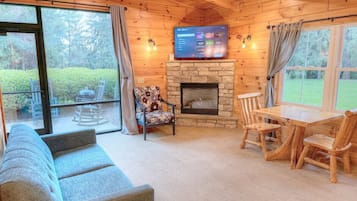 Smart-tv och eldstad