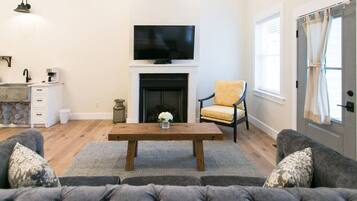 TV connectée, cheminée