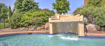 Amish Country Getaway With Seasonal Pool/Hot Tub