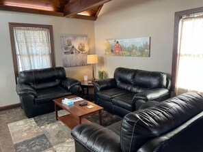 Älytelevisio, takka, DVD-soitin