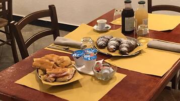 Free daily local cuisine breakfast
