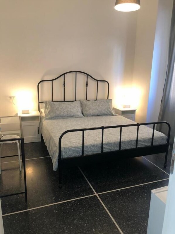 Chambre Double Deluxe, salle de bains attenante (Gozzo)