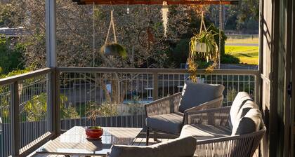 Streamside Retreat - Located in Porepunkah