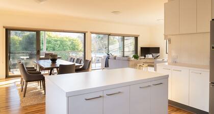Streamside Retreat - Located in Porepunkah