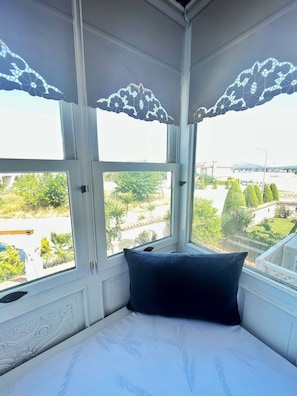 Superior-Doppelzimmer (Half Bay Window) | 1 Schlafzimmer, Minibar, individuell dekoriert, individuell eingerichtet