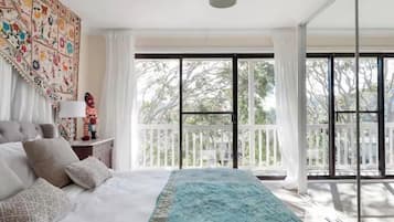 2 عدّة غرف نوم ومكواة/لوح كي وواي فاي مجانًا وملاءات أسرّة