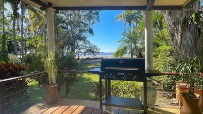 Moonshadow-Burrum Heads- Beachfront- 3BR- Water Views