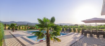 Villa Antea - privat heated pool, brand new villa, relaxing, rural near sea