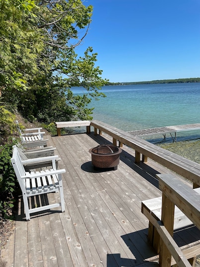 Gorgeous North Lake Leelanau frontage.  