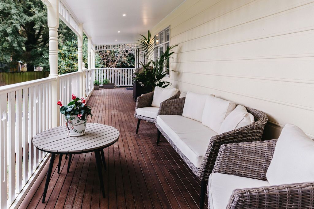 Dandenong Ranges Boutique B&B- 1000 Reasons, stunning national park location.