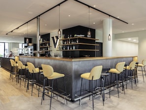 Bar (on property) - Novotel Duesseldorf Airport (Düsseldorf)