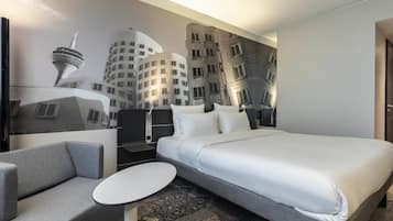 Desk, laptop workspace, soundproofing, free WiFi