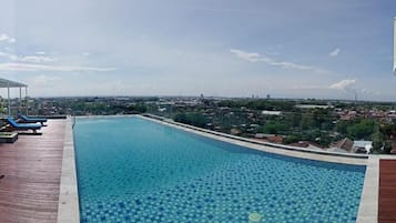 Alberca al aire libre