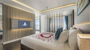 Suite – executive (Canvas) | Minibar, safe på rommet, lydisolert og strykejern/-brett