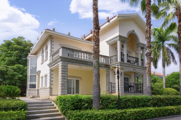 Executive Twin Room, Non Smoking | View from room - Asia Gulf Hotel (Xiamen)