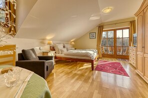 Apartment (Studio Predigtstuhl mit Morgensonne)