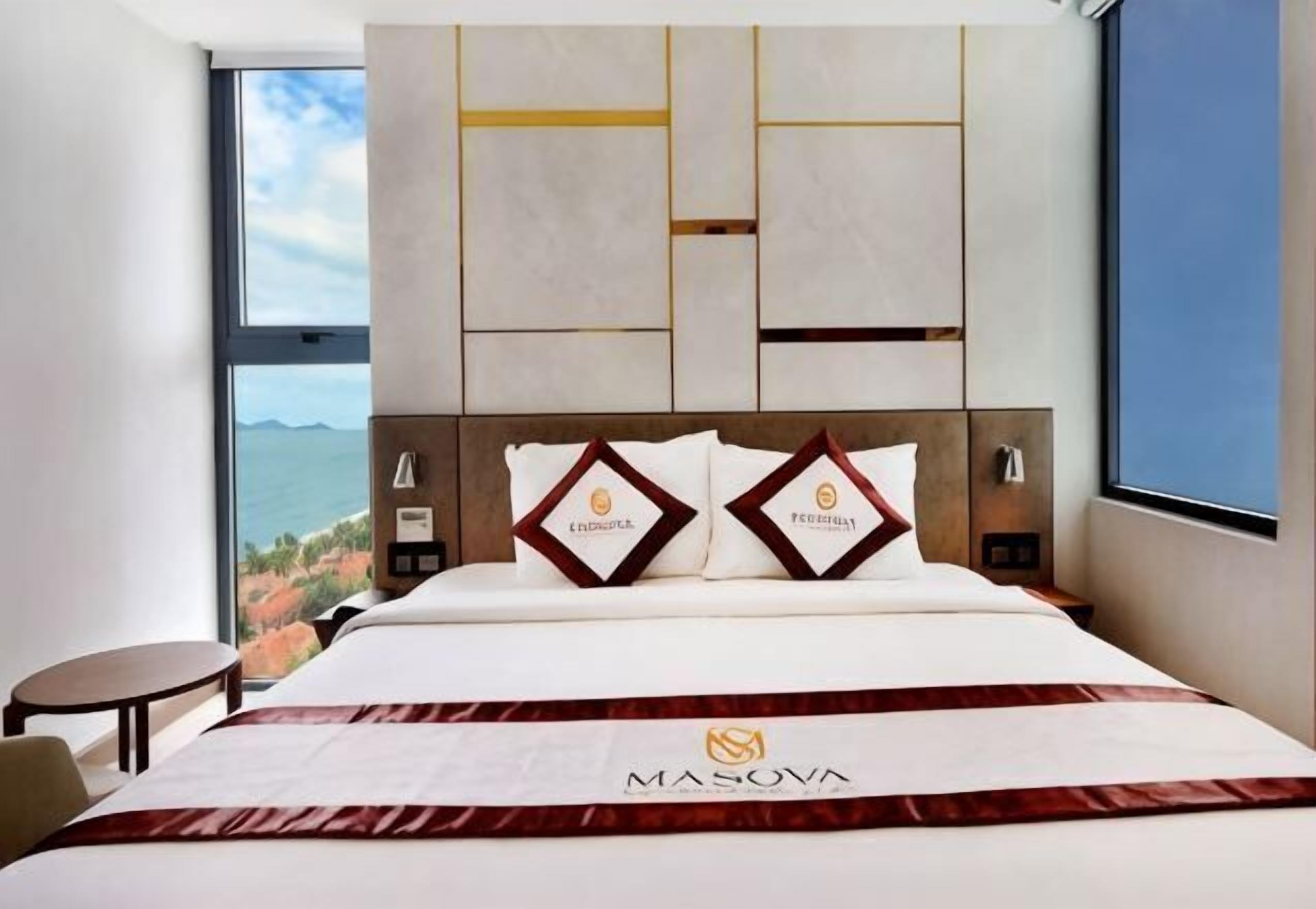 Pillowtop beds, minibar, in-room safe, desk