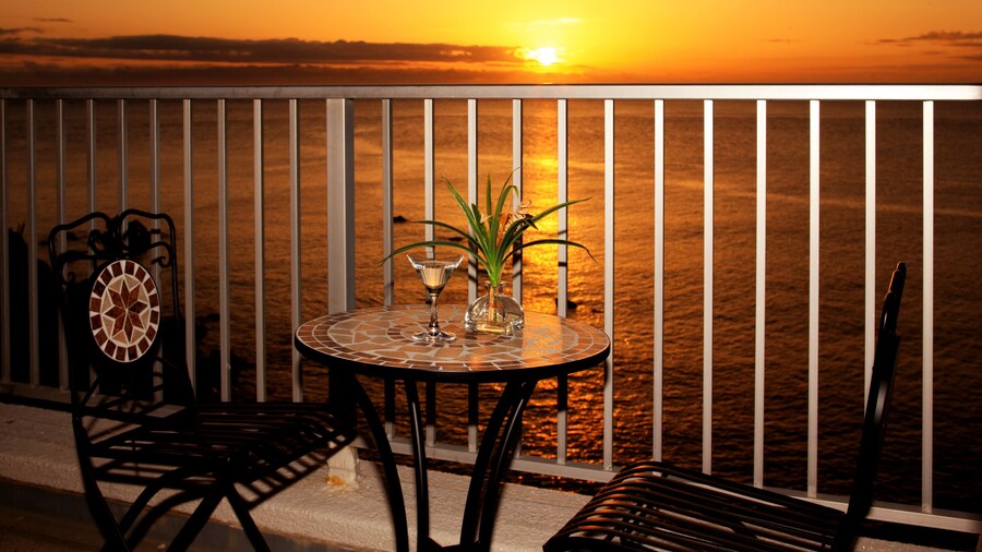 Ocean Front BEACH 312 hot spring