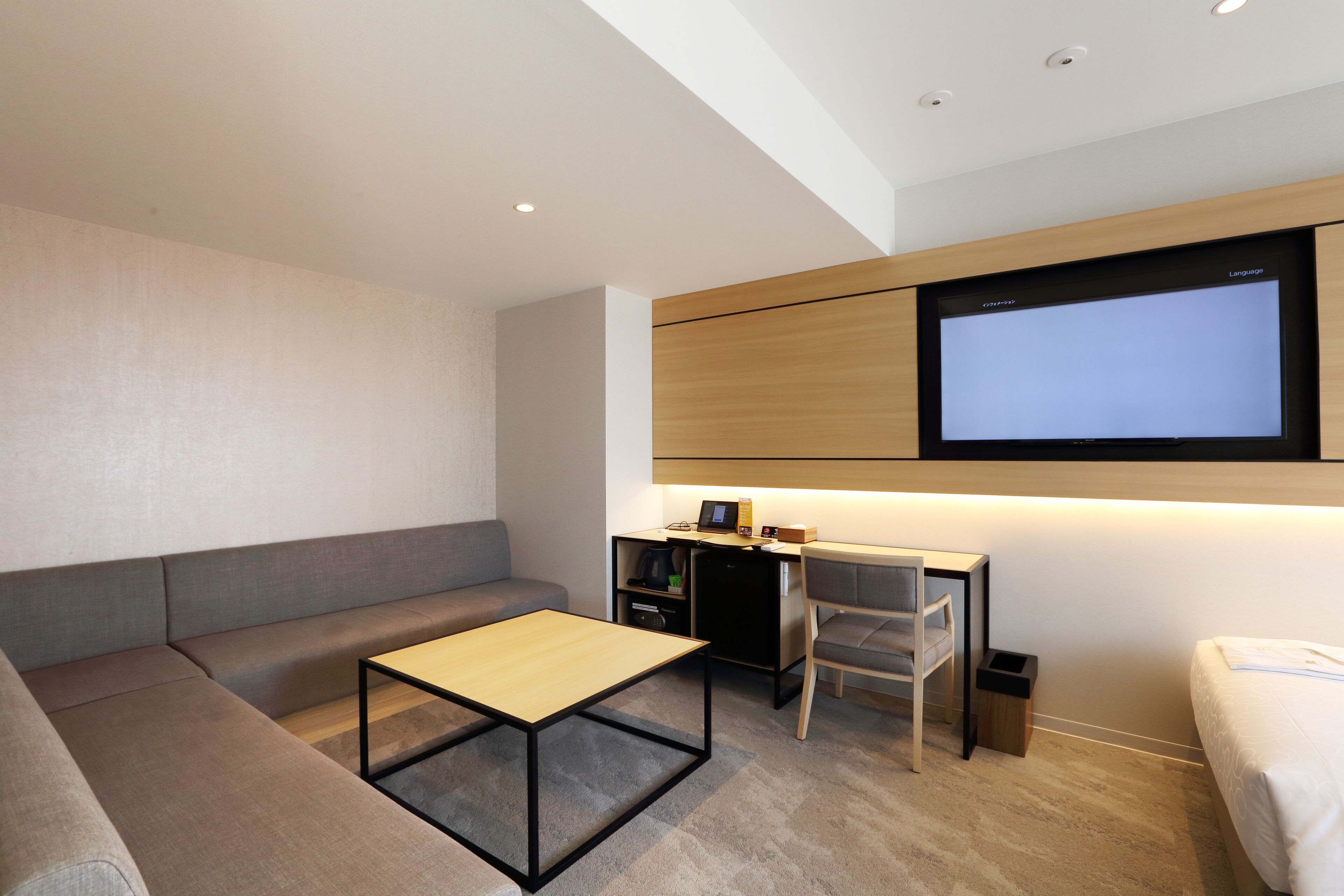 fourth room | in-room safe, blackout curtains, free wifi, bed sheets