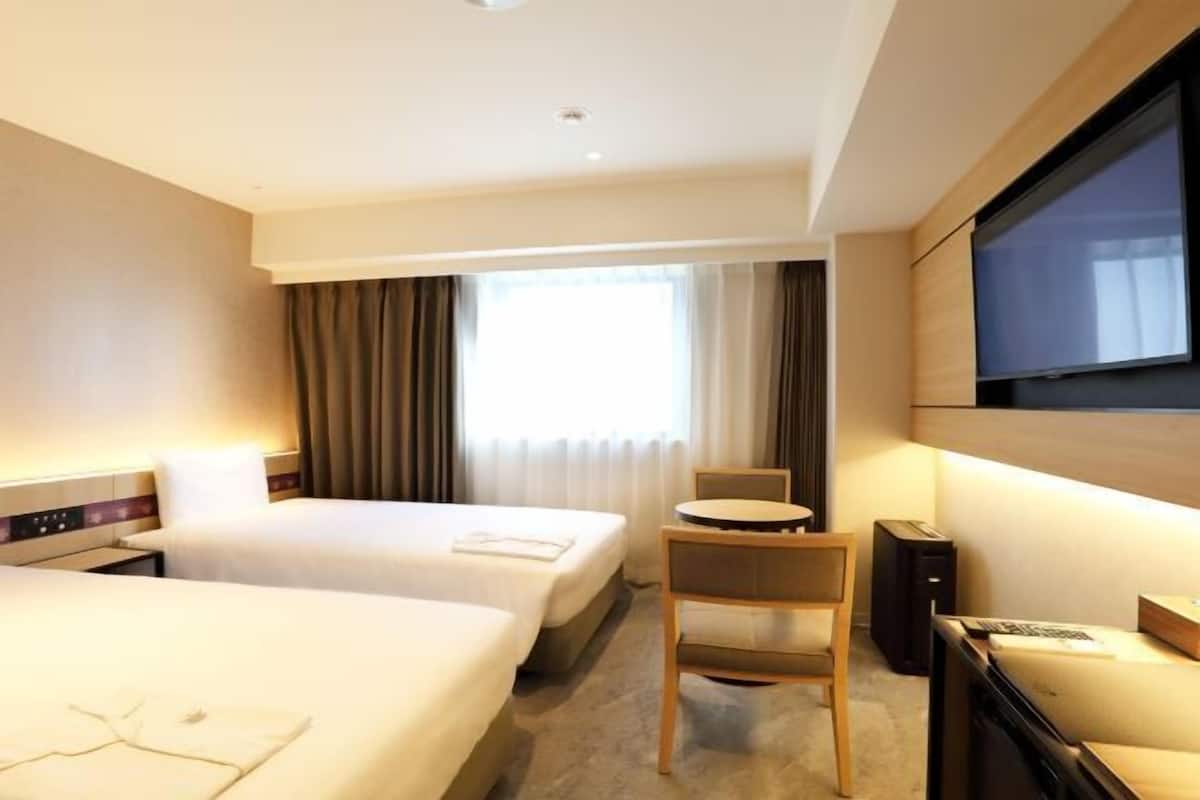 In-room safe, blackout drapes, free WiFi, bed sheets