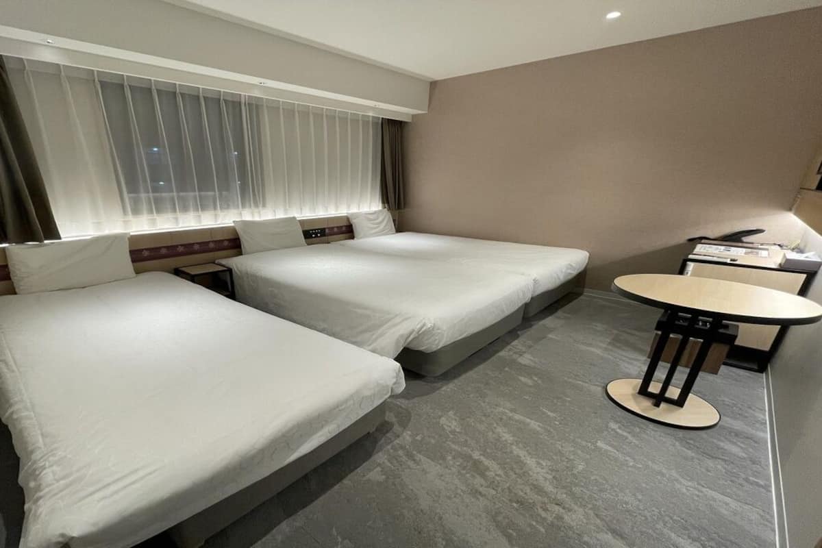 In-room safe, blackout curtains, free WiFi, bed sheets