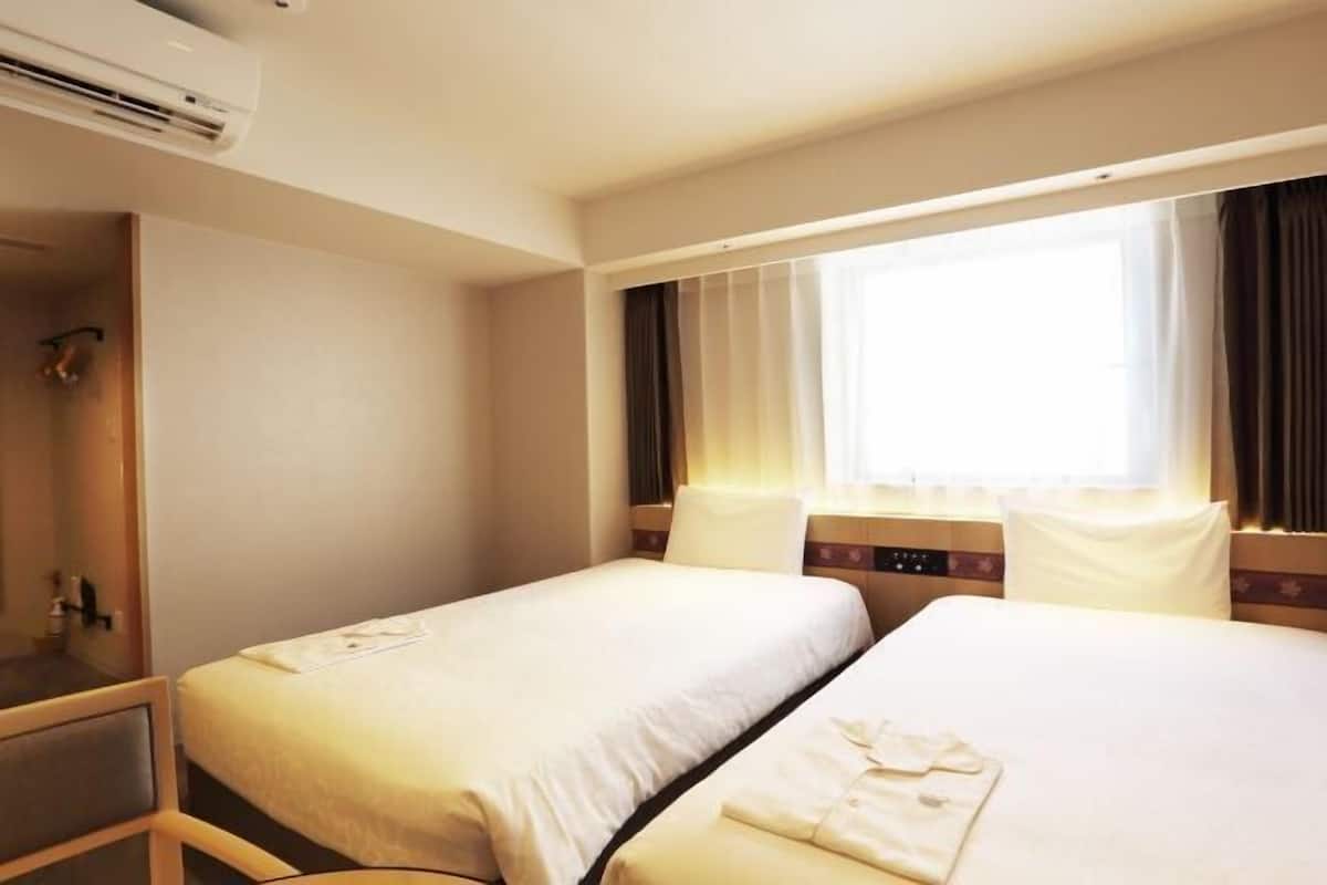 In-room safe, blackout drapes, free WiFi, bed sheets