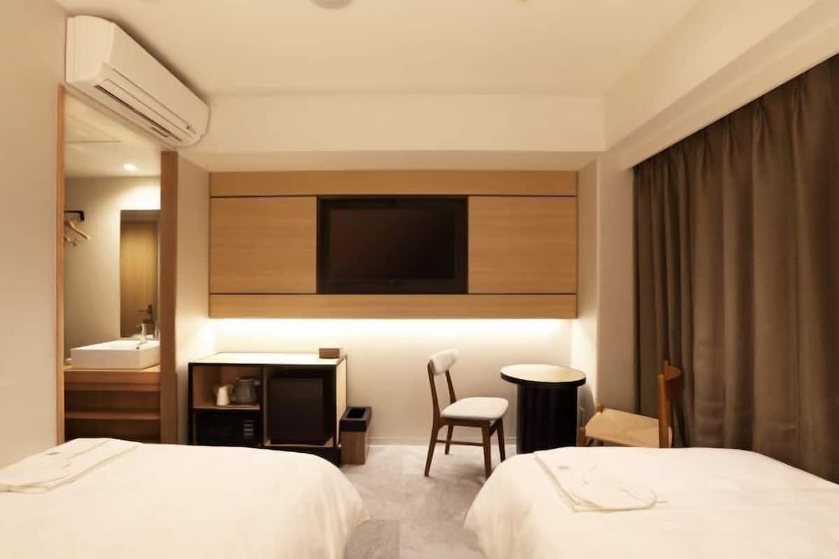 In-room safe, blackout drapes, free WiFi, bed sheets