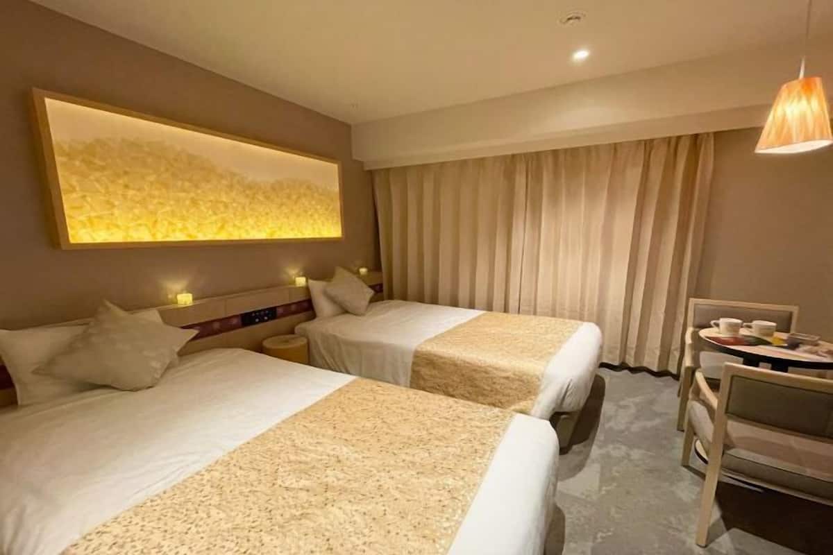 In-room safe, blackout drapes, free WiFi, bed sheets